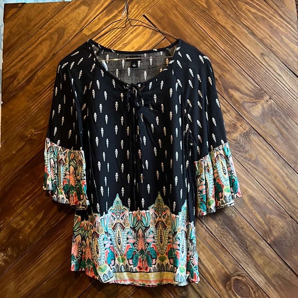 New directions top. Size: Small. Color: black - Picture 2 of 6